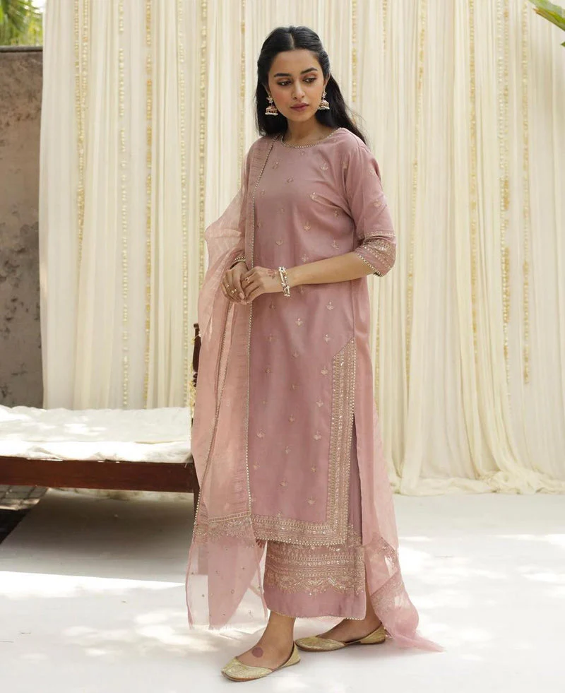 VINTAGE 3-PIECE EMBROIDERED SUIT - Image 4